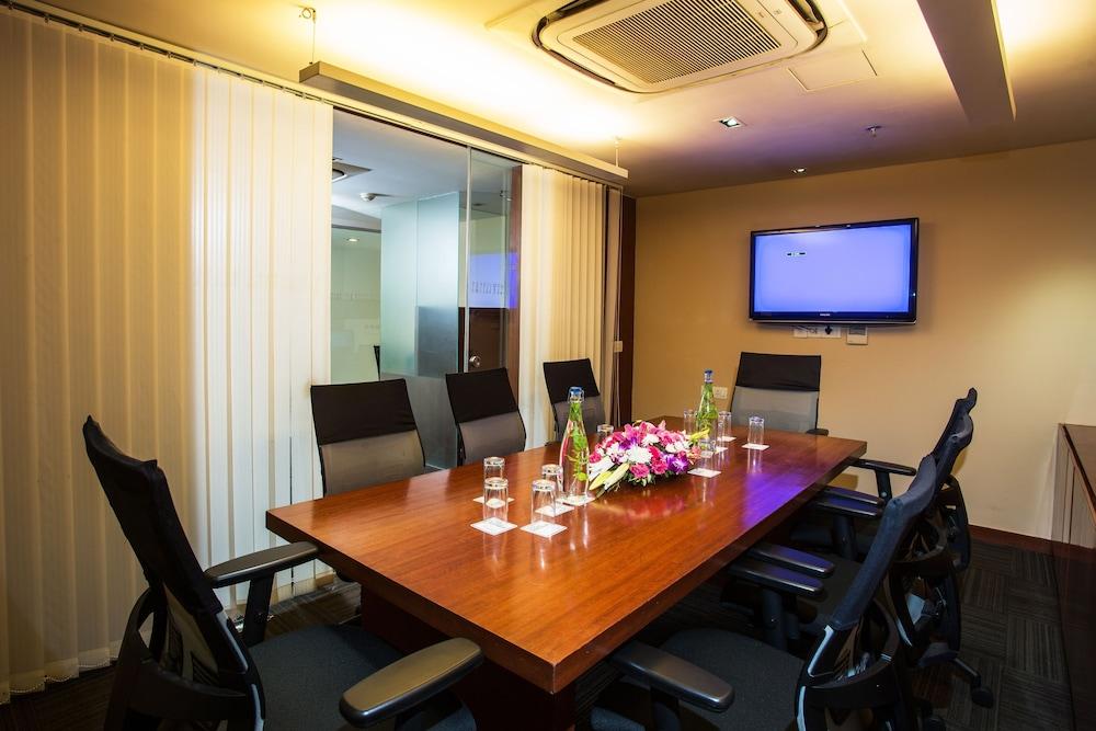Keys Select By Lemon Tree Hotels, Hosur Road, Bengaluru Ngoại thất bức ảnh